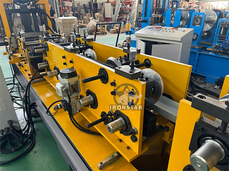 “Full Automatic 60-200mm Size Interchangeable U Purlin Roll Forming Machine Size Change U Purlin Making Machine Galvanized Steel U Profile Cold Roll Former  Kazakhstan Steel Structure Construction ”