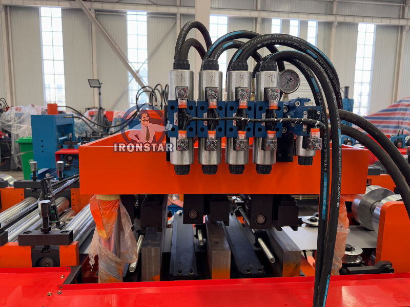 “High Speed Automatic CZ Channel Roll Forming Machine with PLC & Quick Change System Automatic CZ Interchangeable Purlin Roll Forming Machine PLC Control for Steel Structure ”